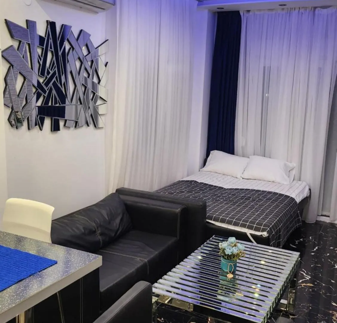Totani Lux Apartment Peraía