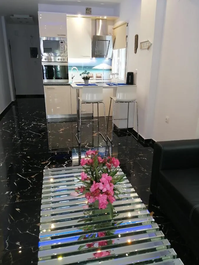 Totani Lux Apartment Peraía 0*,